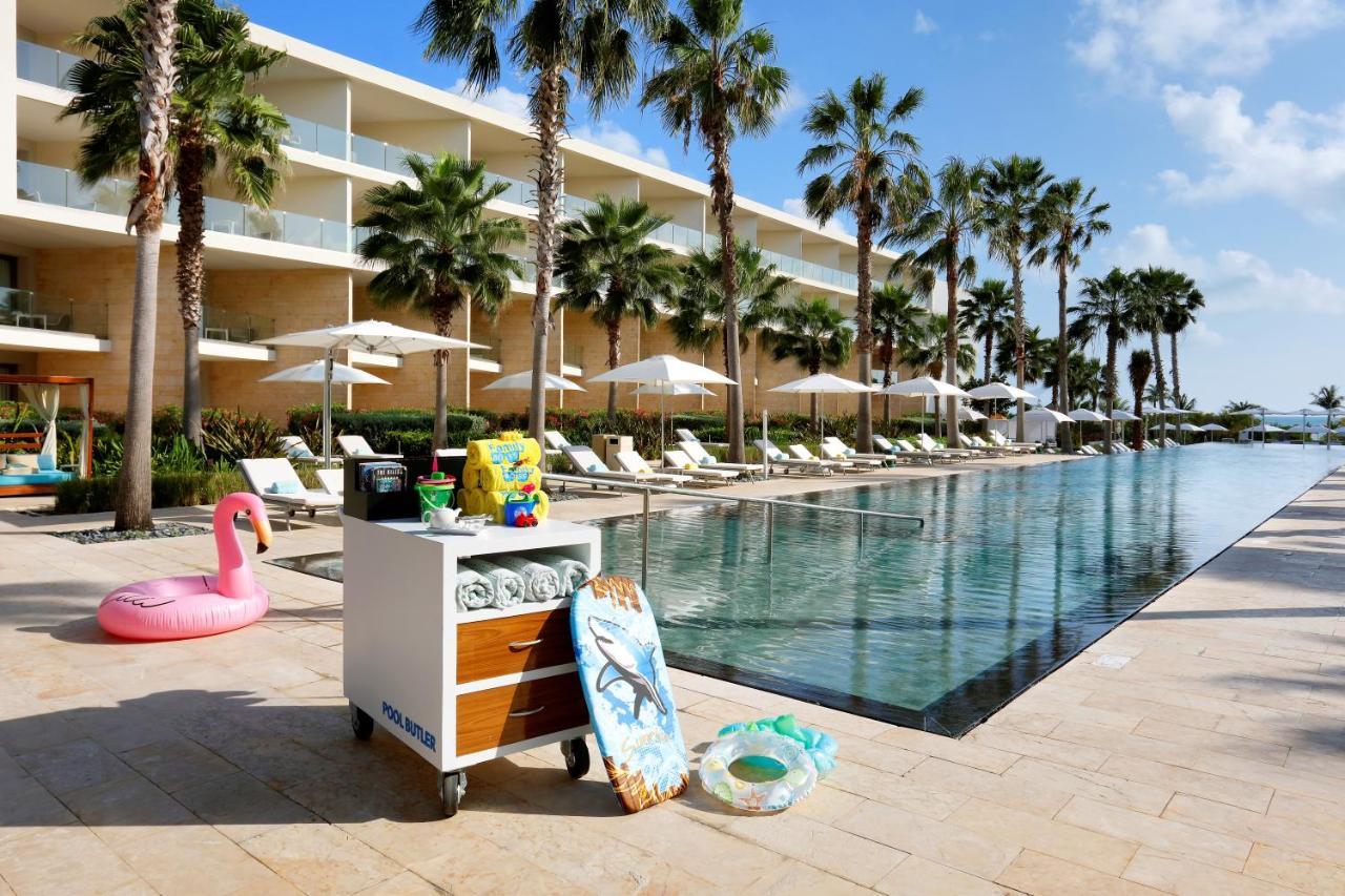 Family Selection At Grand Palladium Select Costa Mujeres Cancun Exterior photo