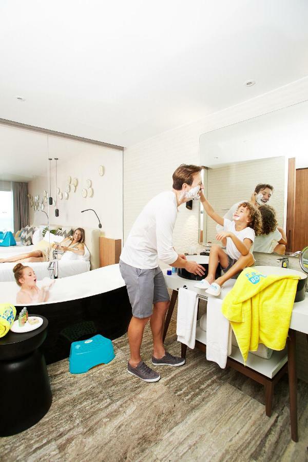 Family Selection At Grand Palladium Select Costa Mujeres Cancun Exterior photo