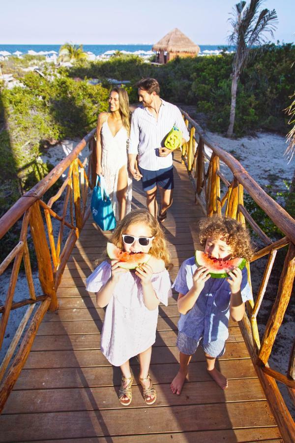 Family Selection At Grand Palladium Select Costa Mujeres Cancun Exterior photo
